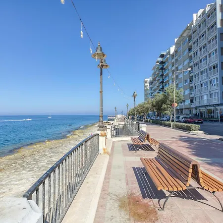 A Beautiful Seafront With Balcony & Views By 360 Estates * Σλιέμα