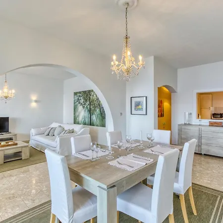 A Beautiful Seafront With Balcony & Views By 360 Estates