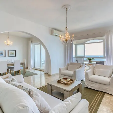 Apartament A Beautiful Seafront With Balcony & Views By 360 Estates