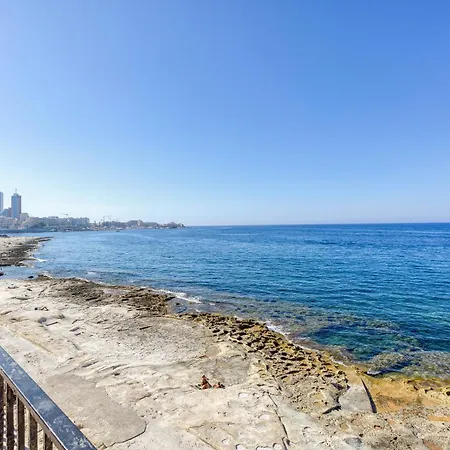 A Beautiful Seafront With Balcony & Views By 360 Estates Daire