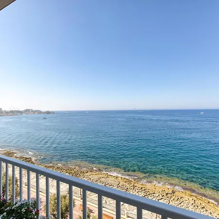 A Beautiful Seafront With Balcony & Views By 360 Estates Apartament